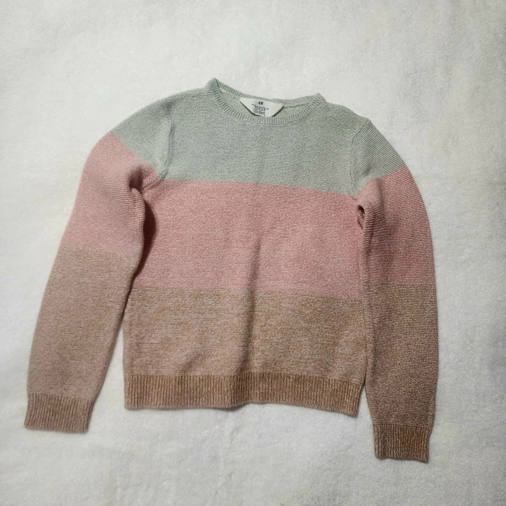 H&M Green and Pink Crewneck Sweaters